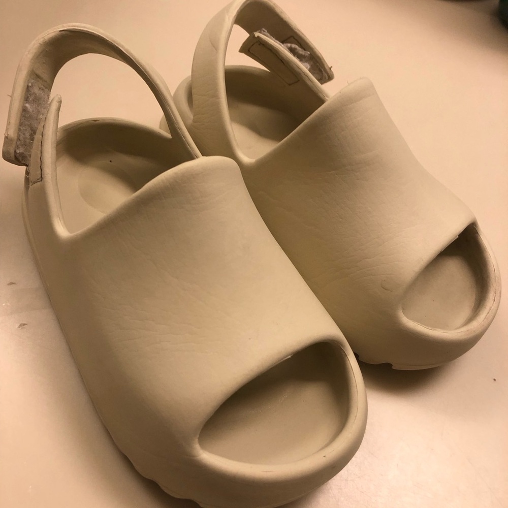 Toddlers Yezzy slides